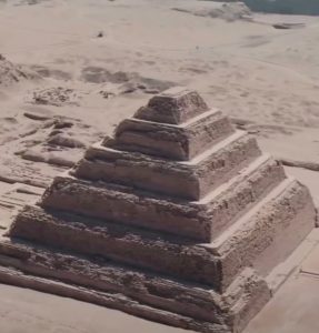 saqqara pyramid