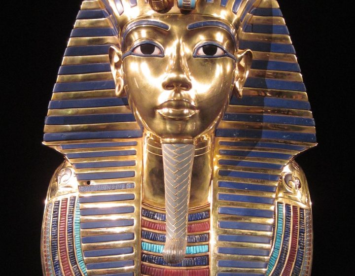 king Tutankhamun